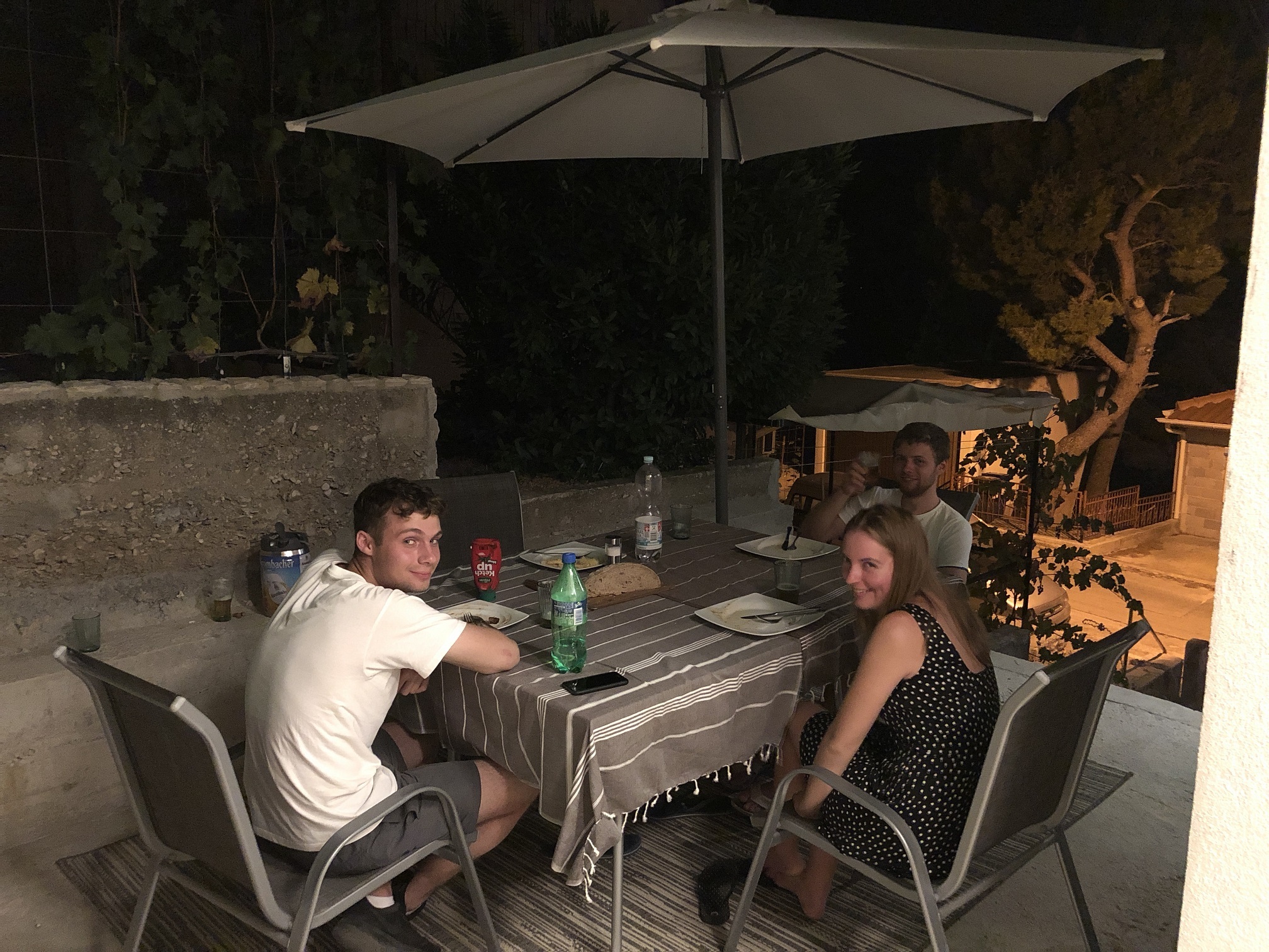 Sommer 2018 ~ fleißige Helfer müssen auch essen: Danke Nathalie ...
