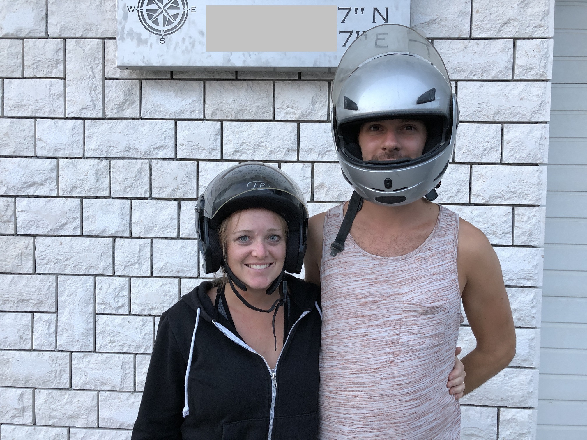 Augsut 2018 ~ ... und die fleißigen Helfer Steffi und Michael, die Roller-Liebhaber